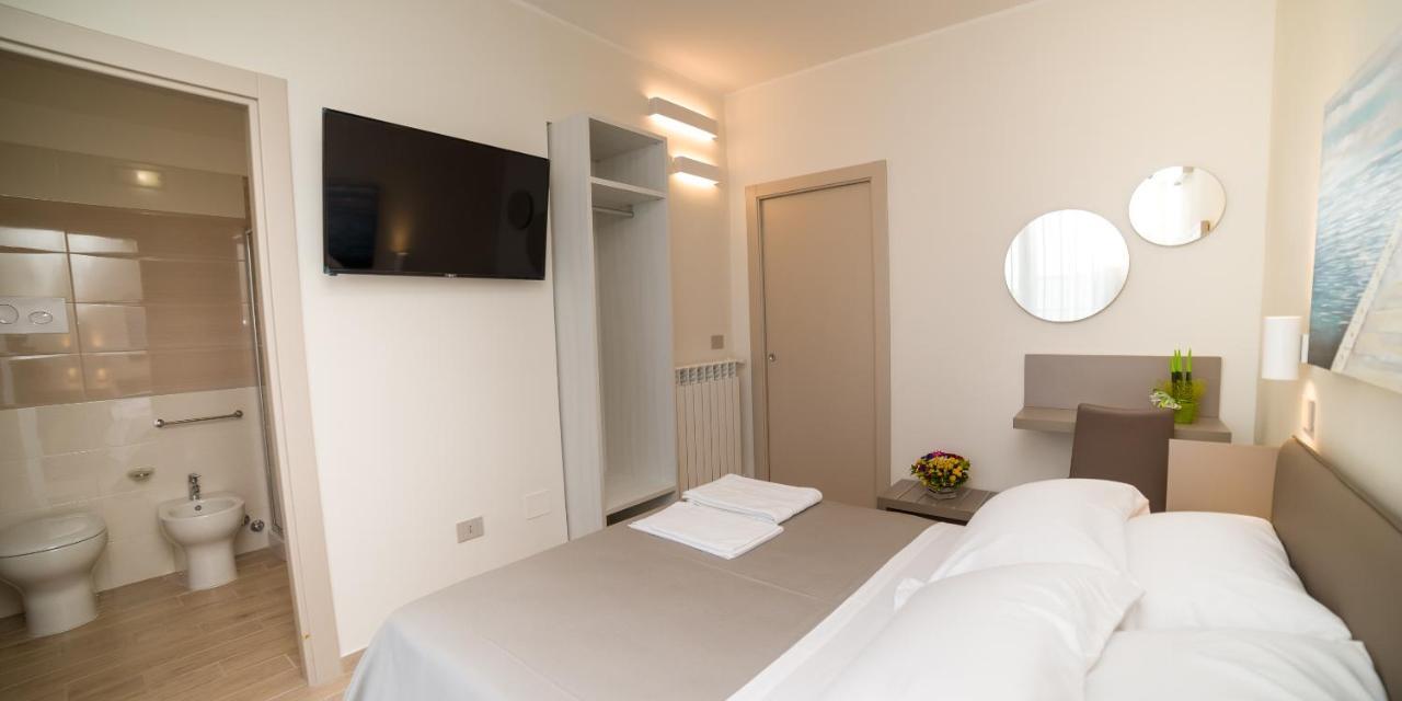 Kamilia Guestrooms San Cassiano  Buitenkant foto