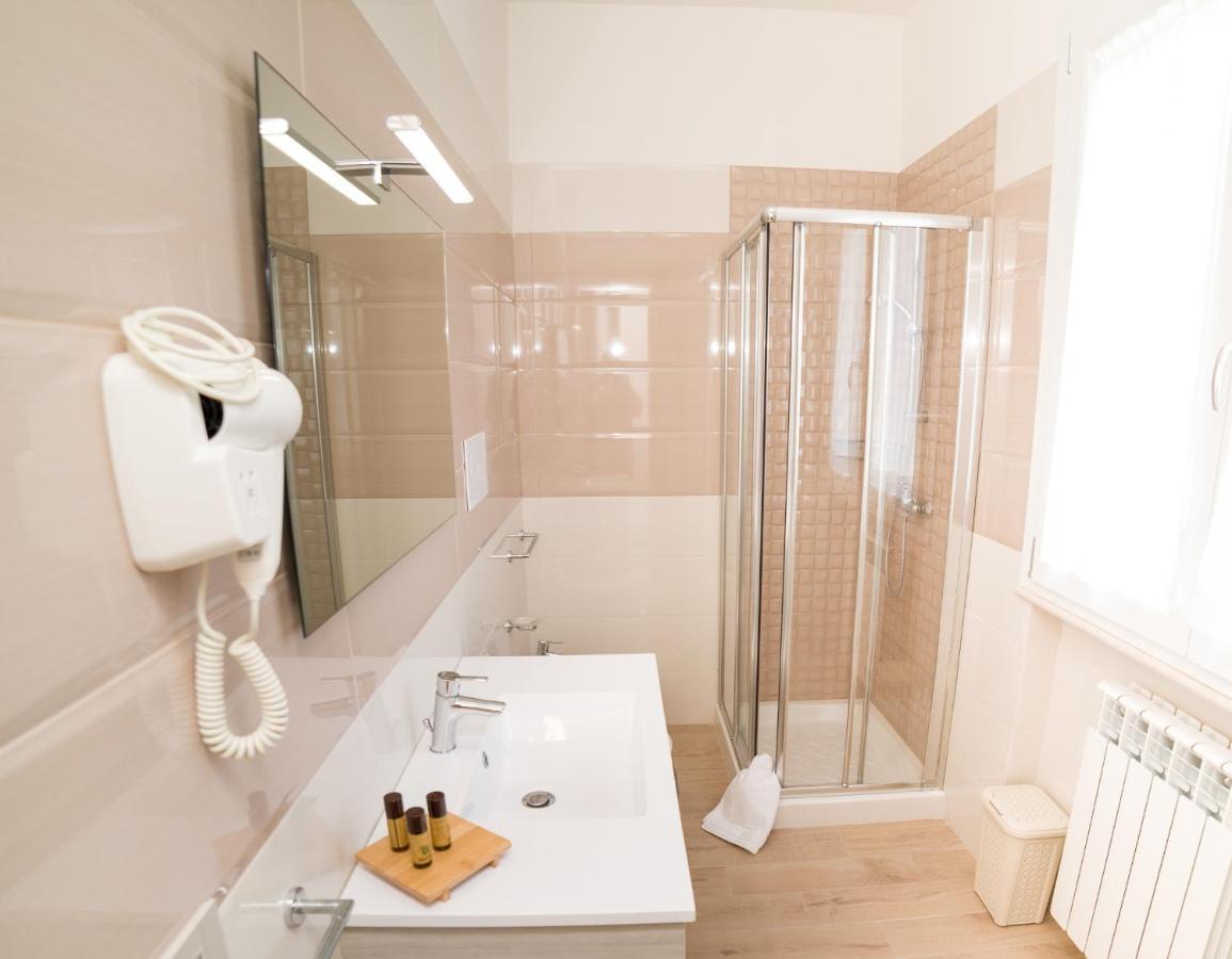 Kamilia Guestrooms San Cassiano  Buitenkant foto